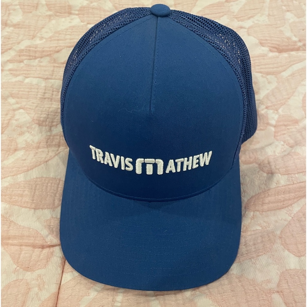 Travis Mathew Snap Back hat! Hardly worn